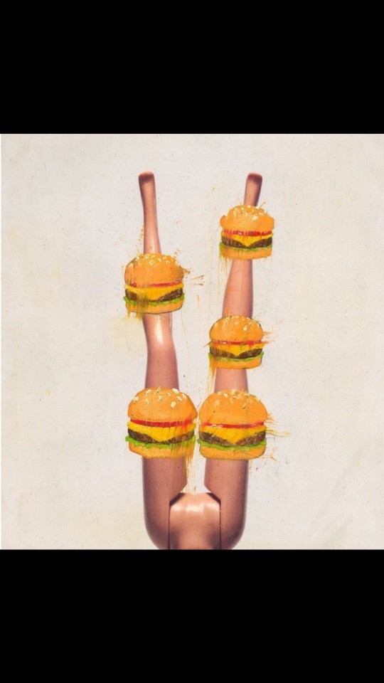 Bir oturuşta kaç tane tavuk burger yiyebilirsiniz?
