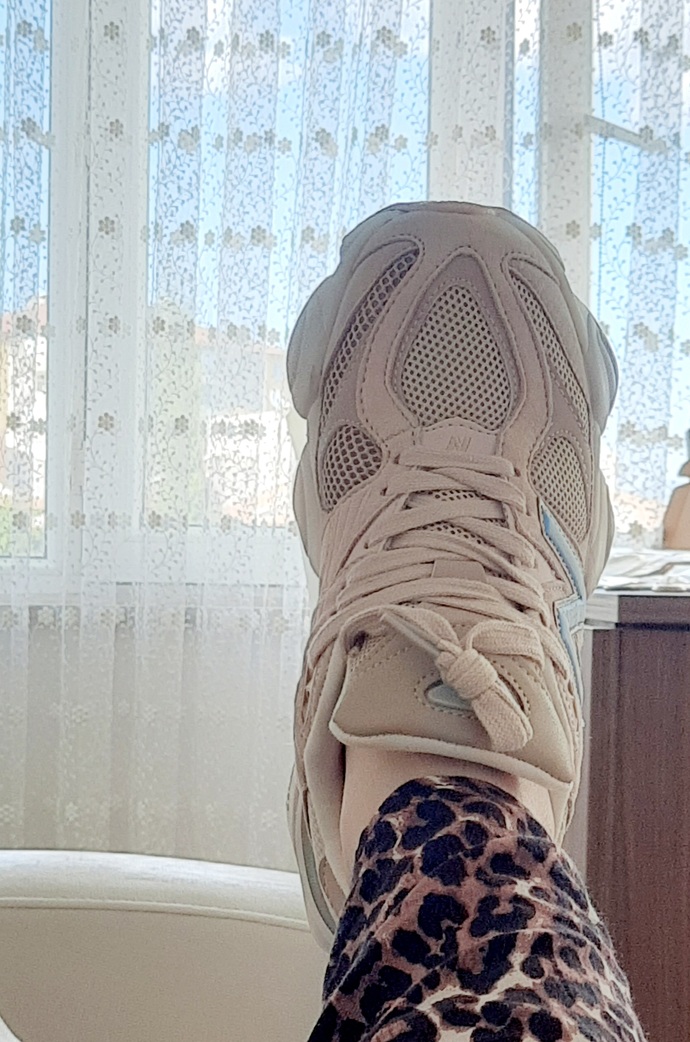Ayakkabılarım güzel mi, 6 bin TL verdim?