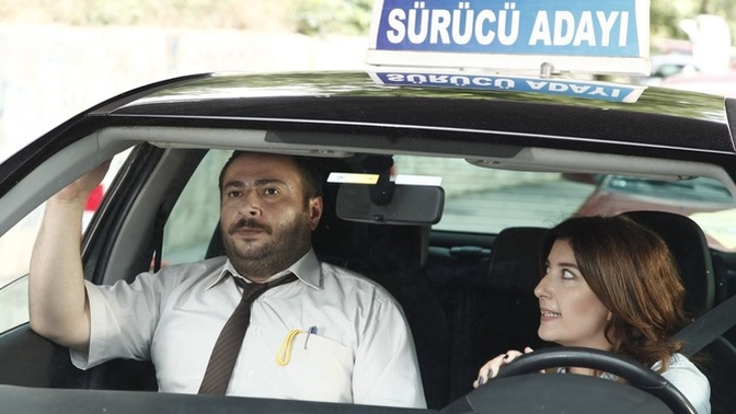 Senden direksiyon hocası olur mu?