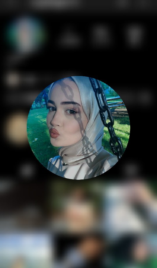 Sevgilinizin sosyal medyada paylaştığı fotoğraflara karışır mısınız?