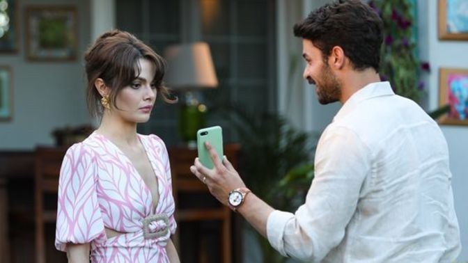 Evli çiftlerin telefonunda şifre olmalı mı?