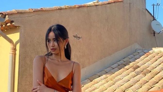 Sevmeyi yanlış öğreten şarkılar var mı?