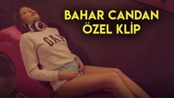 Saçma sapan bir şarkı paylaşır mısınız?