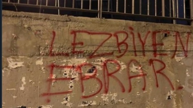 İnsanları cinsel tercihlerine göre dışlar mısınız?