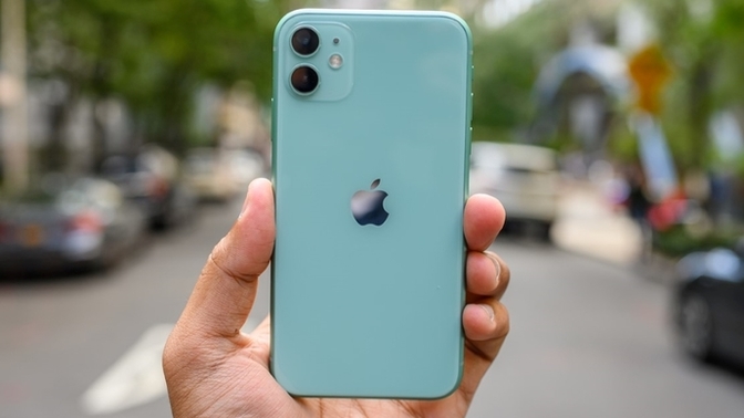 Sıfır iPhone 11 mi almak mantıklı yoksa Yenilenmiş iPhone 11 Pro Max mı?
