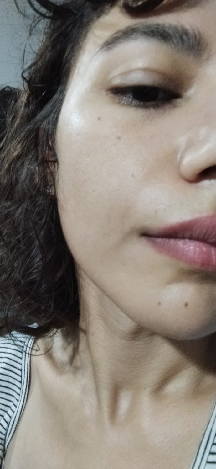 Gözüm çekik, eyeliner çekince göz kapağımın içinde kalıyor. Ne yapacağım?