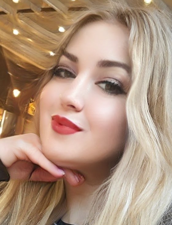 Yaptığım hangi makyaj daha güzel?