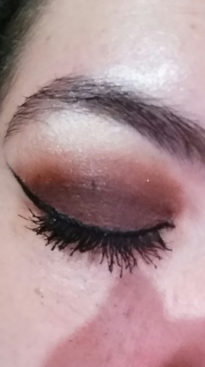 Kızlar eyeliner olan mı, eyelinersız mı?