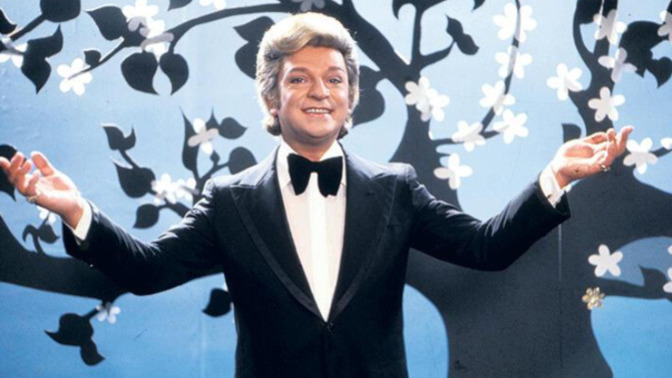 Sanat Güneşimiz Zeki Müren'in hayatı film oluyor. Kimler merakla bekliyor?