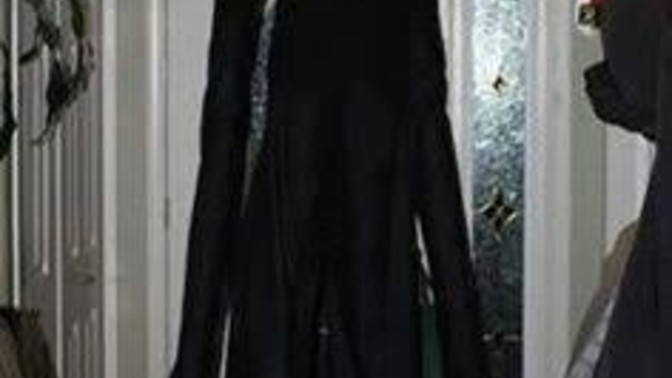 Son üç gündür rüyamda türbanlı slenderman beni kovalıyor nedeni ne olabilir?