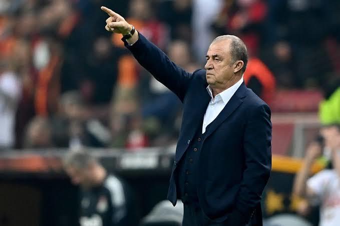 Milli futbol takımızın teknik direktörü kim olmalı?