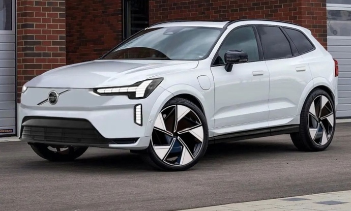 Xc 40 elektrikli  mi ex60 elektrikli mi?