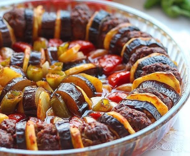 Fırın yemeklerinden en sevdiğiniz hangisi?
