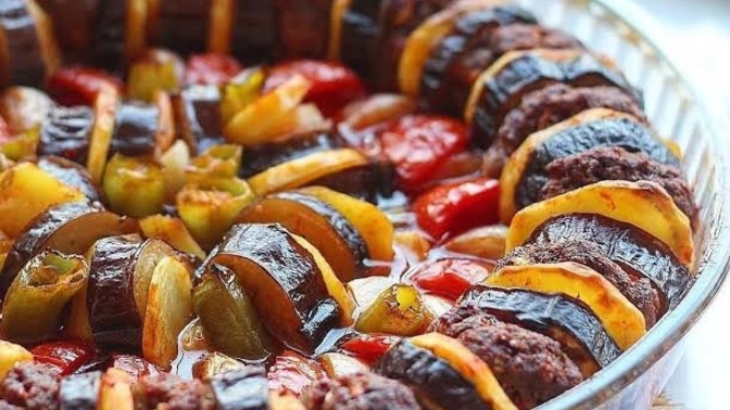 Fırın yemeklerinden en sevdiğiniz hangisi?