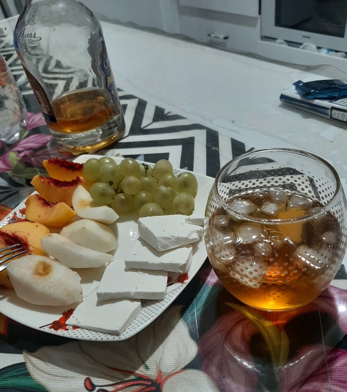 🚬🥂