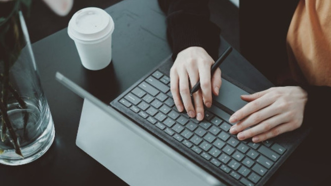 İŞ ve YAZILIM LAPTOPU ÖNERİLERİ?