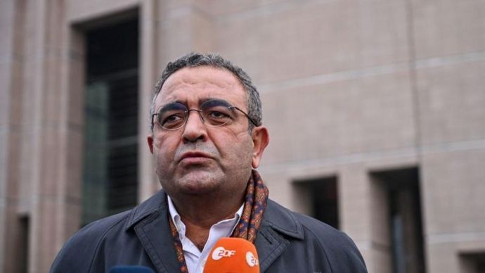 CHPli Sezgin Tanrıkulu hakkında TSK ifadeleri için soruşturma başlatıldı, ne düşünüyorsunuz?