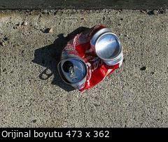 Kutu kola şişesi ile maç yaptın mı hiç?