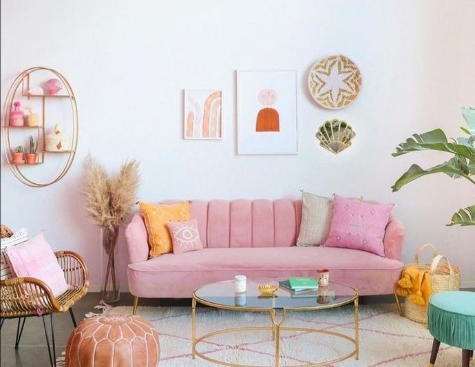 Pembe renk mobilyalar evin içini çocuksu mu gösterir?