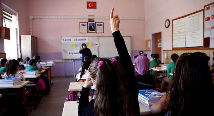 Müfredata Türk Toplumunda Aile dersi eklenmiş! Bu derste neler anlatılır sizce?