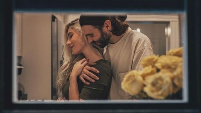 Flörtümle aramızda 35 bin 48 gün 6 saat 10 dakika var bizden olur mu?