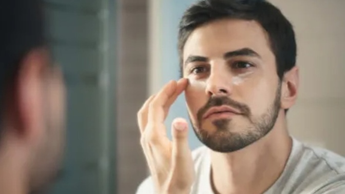 Erkek adam bakım yapar mı?