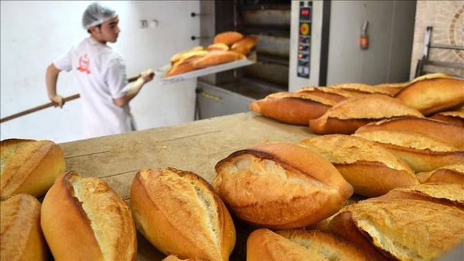 1 gün de kaç ekmek tüketiyor sunuz?