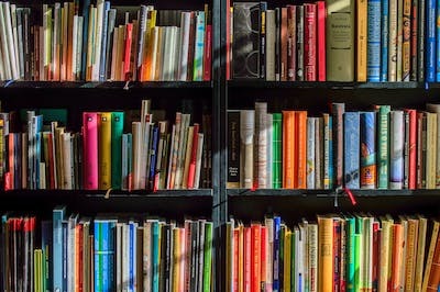 Kültürlü bir kadının çeyizinde kitap olur mu?