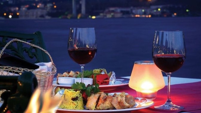 Sevgilinizi her zaman pahalı yerlere mi götürürsünüz?
