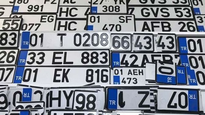 Araç plakanızı alırken yazan harflere ve rakamlara dikkat eder misiniz?
