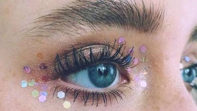 Balık model abiye giyeceğim, pullu makyaj yapsam uyar mı?