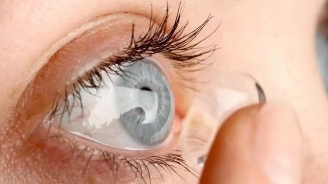Şeffaf lens takmak nasıl, kullananlar ilk deneyiminiz nedir?
