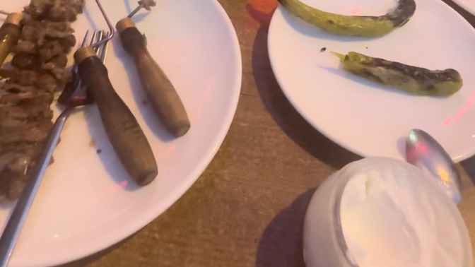 Cağ kebabı sonrasında kaymaklı burma kadayıf severmisiniz?