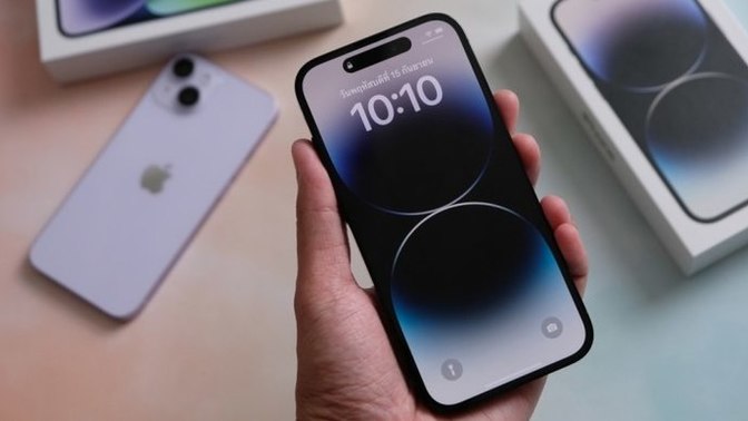 iPhone 15 piyasaya sürülünce alacak olan var mı?