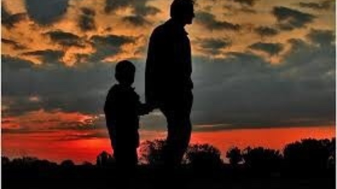 Babası ile sorunları olan kızlar sorunlu eş seçiyor bunu biliyoruz peki babası baskıcı olan erkekler nasıl etkileniyor bu durumdan?