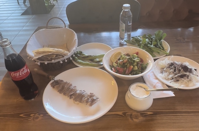 Bir oturuşta kaç cağ kebabı yiyebilirsiniz?