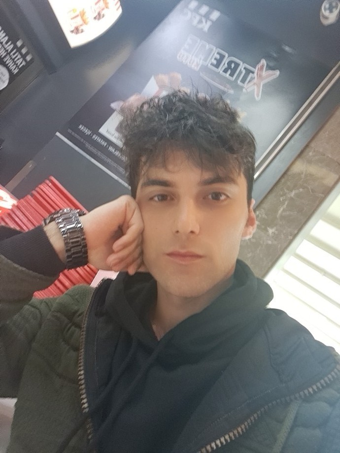 Arkadaşlar açılır mı hangisi iyi?