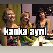 Üniversiteye gidicem iyice kısıtlamaya basladi sevgilim yok wp gruplardan cik yok sunu yapma yok sunu giyme yok soyle yapma?