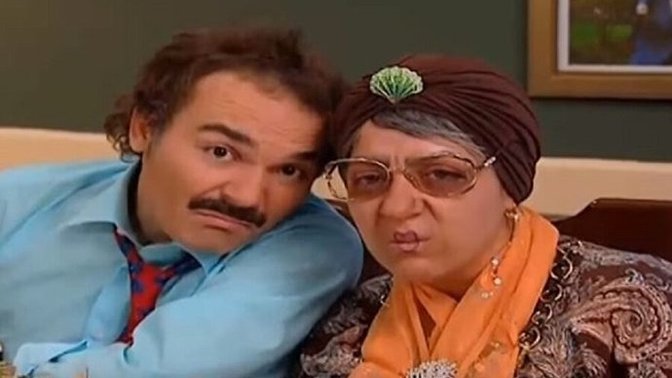 40 yaşında bir erkeğin her şeyi annesine sorması normal midir?