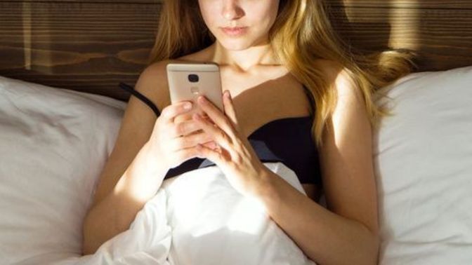 Sevgilinizin telefonunu kurcalar mısınız?