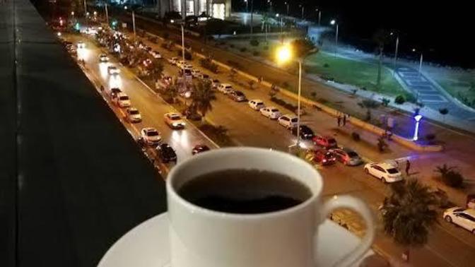 Akşam kahve içmeyi sever misin?