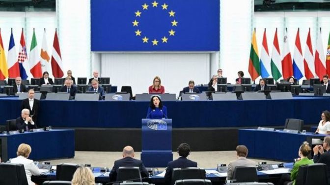 Avrupa Parlamentosu Türkiye raporunu kabul etti: 'Türkiye’deki demokratik gerileme artarak devam ediyor' Bu konuda ne düşünüyorsun?