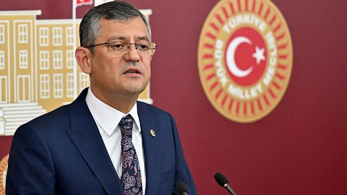 Özgür Özel, CHPnin Genel Başkan adayı oldu! CHPye yeni soluk gelir mi sizce?