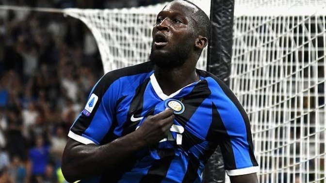 Lukaku: "Artık bir kadının yüzü ya da fiziği beni etkilemiyor. Entelektüel bir kadın arıyorum." demiş. Sizin kriterleriniz neler?