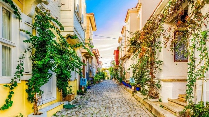 Bu ayda tatile gidilir mi sizce?