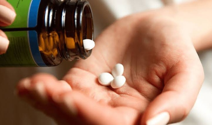 Gün içinde daha enerjik, iyi hissettirecek vitamin kullanmak istiyorum. Uygun fiyatlı ve etkili olan hangisi?