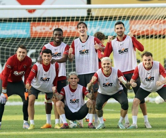 Futbol izlemek mi daha keyifli, voleybol izlemek mi?