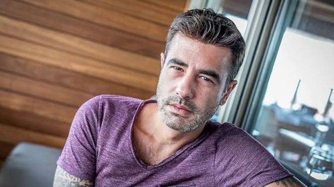 40 yaş üstü bu tarz erkekler çok karizmatik değil mi?