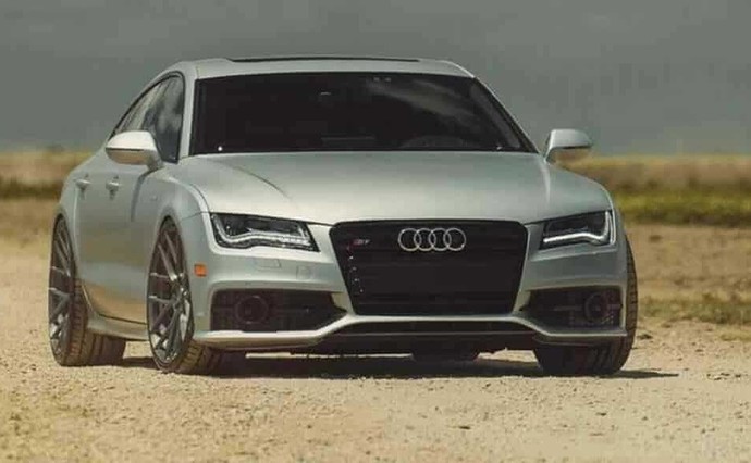 Sizce Audi mi daha çekici yoksa Mercedes mi?