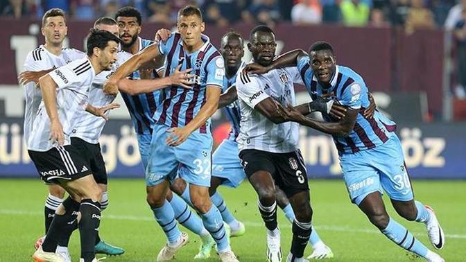 Trabzonspor - Beşiktaş'ı 3-0 yendi! Kartal yenilerek şampiyonluk yarışında yara aldı! Maçı nasıl buldunuz?